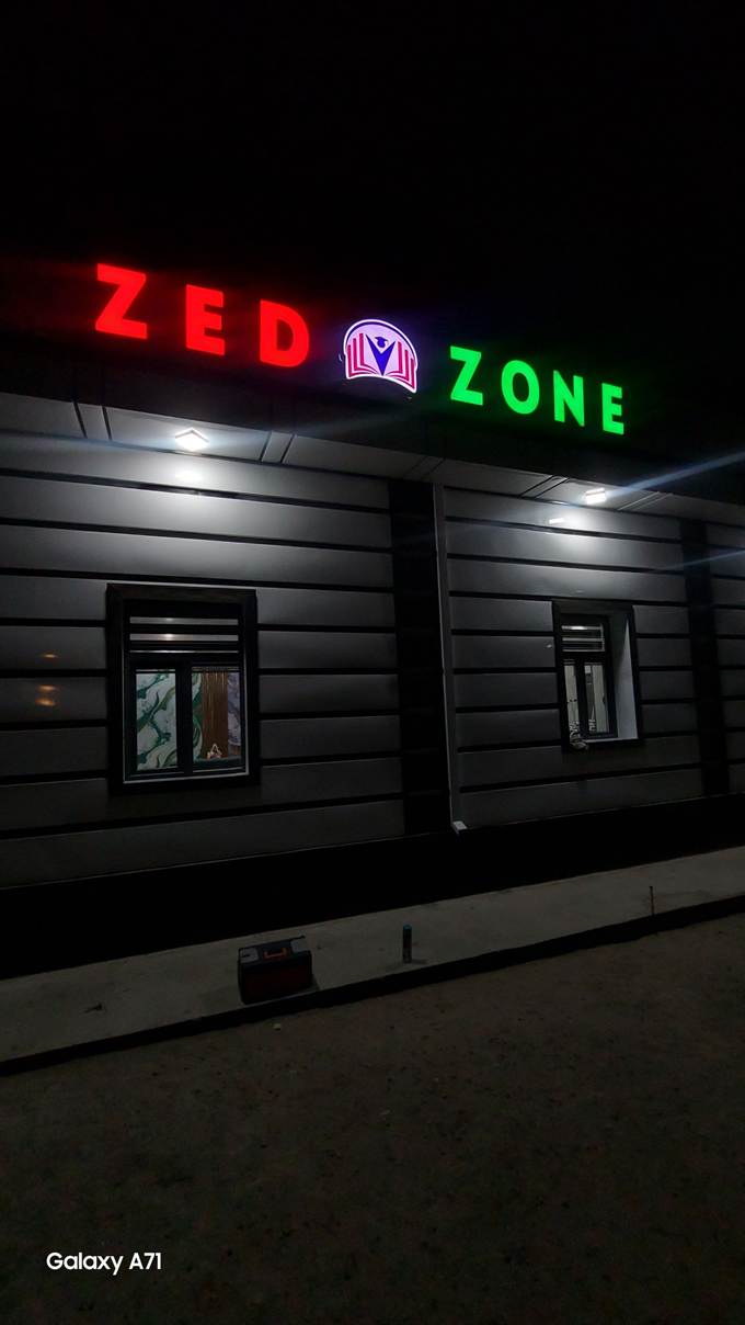 Zed Zone — Hajmli harflar, Venera Design