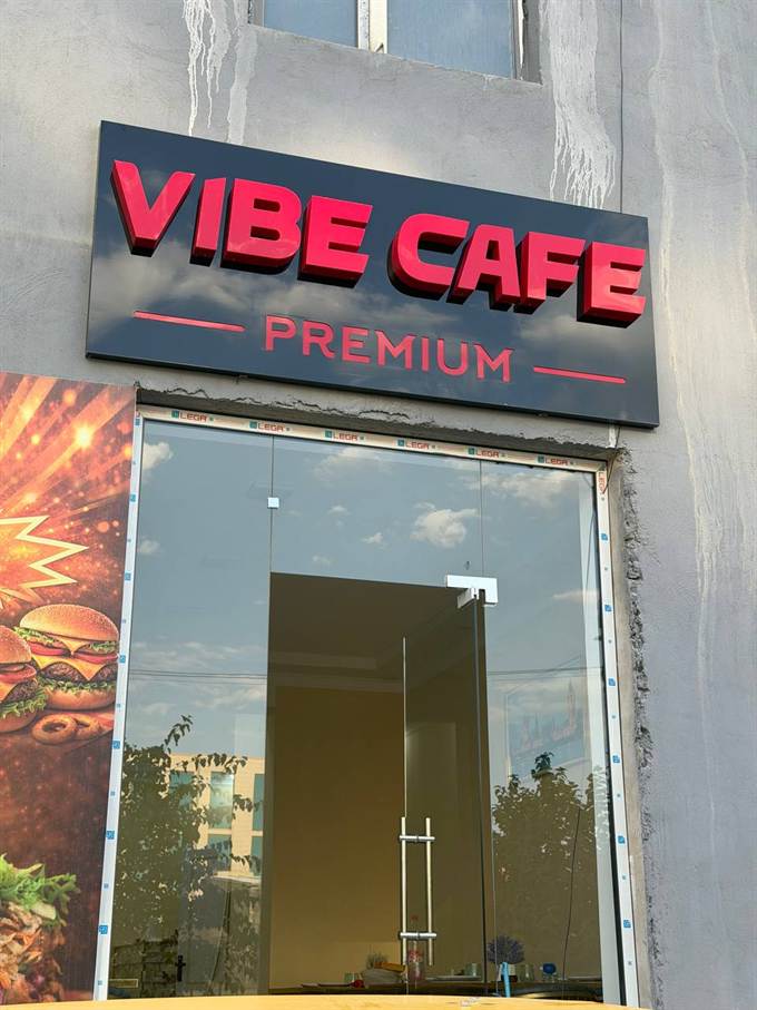 Vibe Cafe Premium — Hajmli harflar, Venera Design